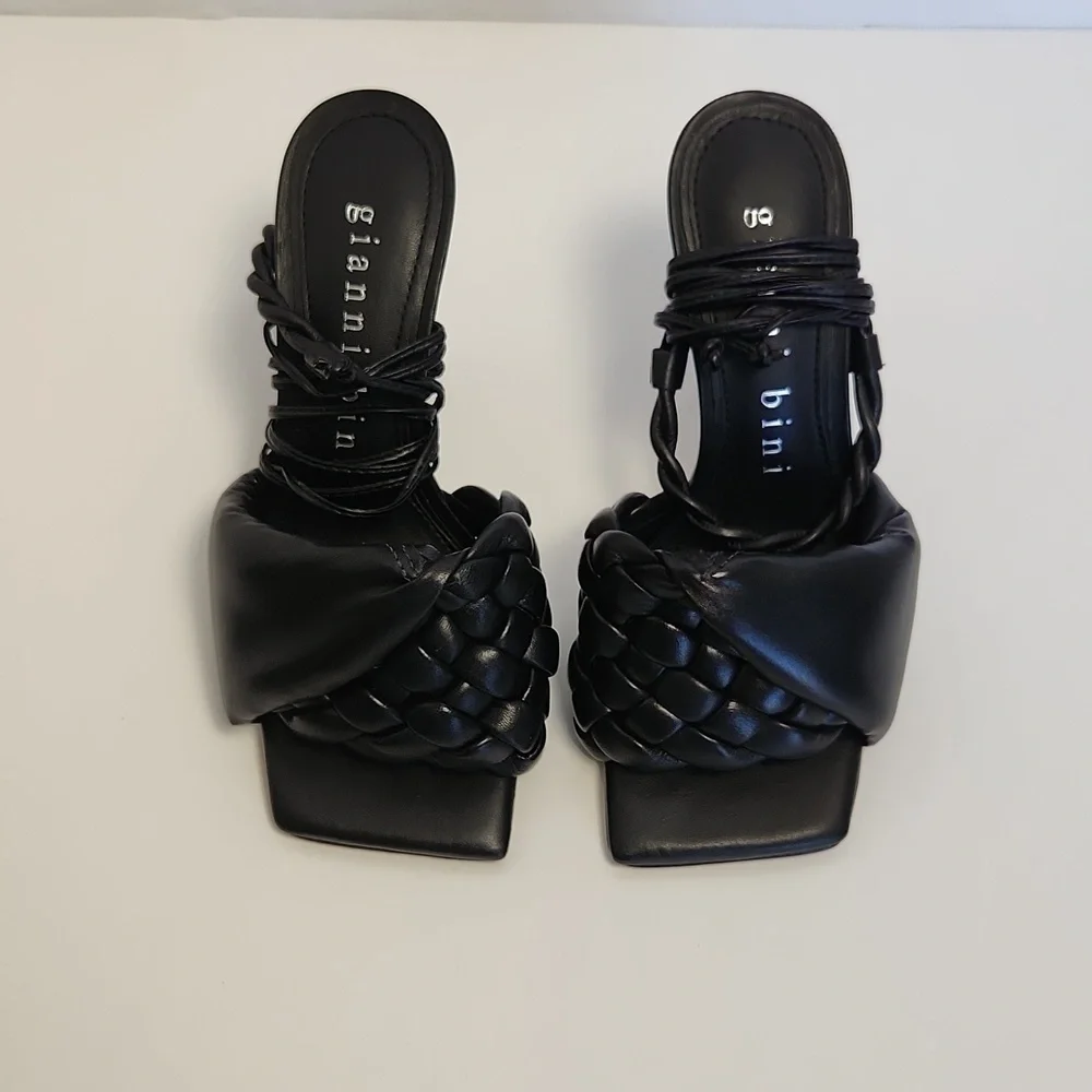 Gianni Bini Dekota Twisted Band Braided Leather Sandals 5M